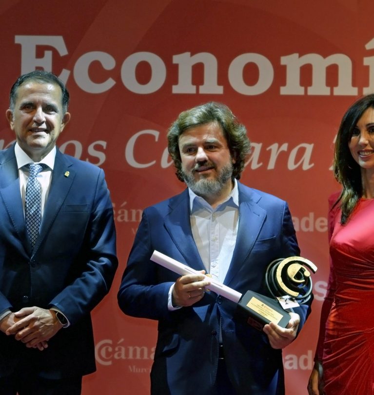 Symborg receives the International Expansion Award from the Chamber of Commerce